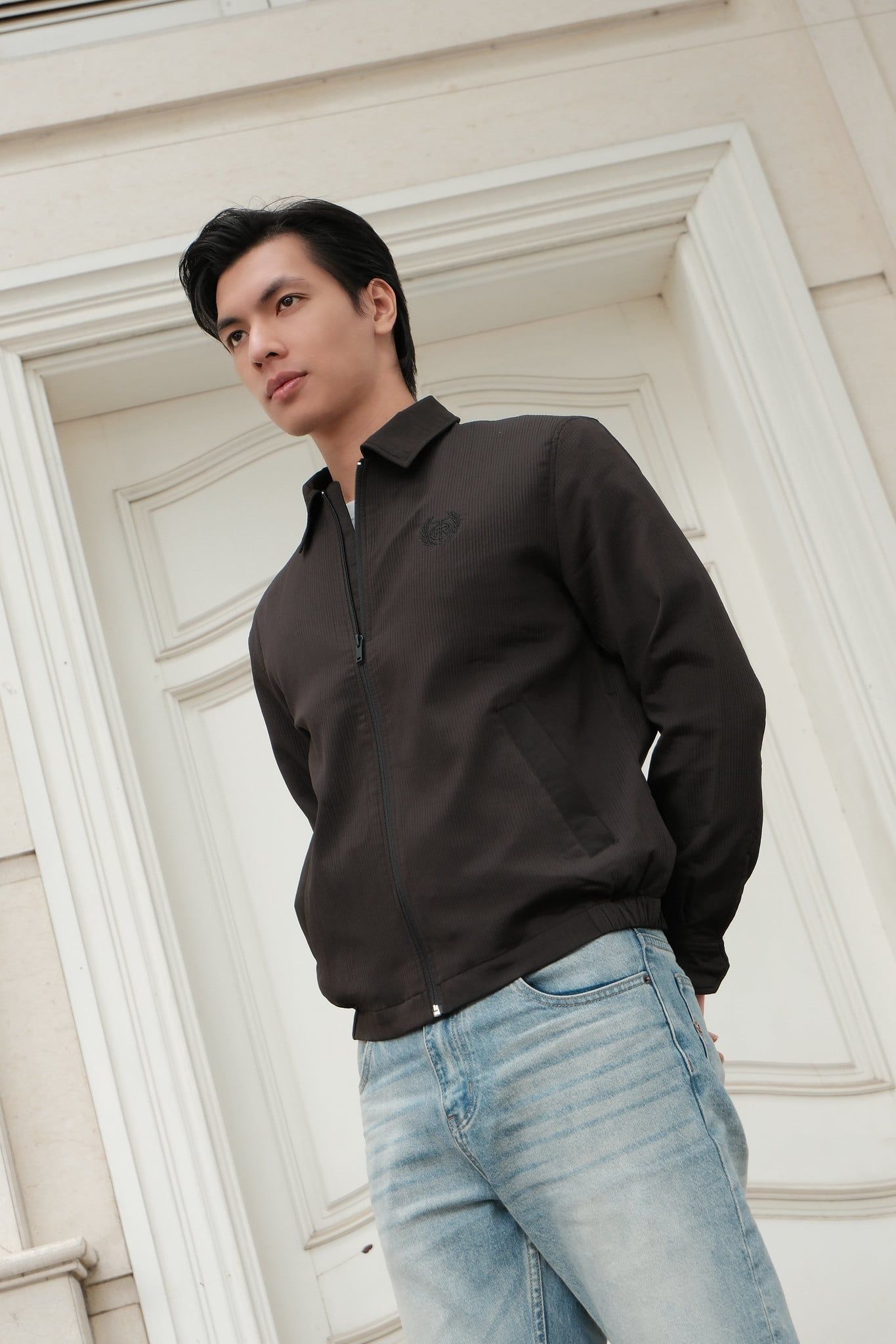 Áo T shirt trơn in logo ngực GSTS006 - hover